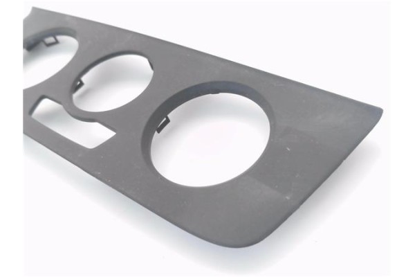 Recambio de embellecedor mando clima para seat ibiza berlina (6j5) 1.2 referencia OEM IAM 6J0857060  