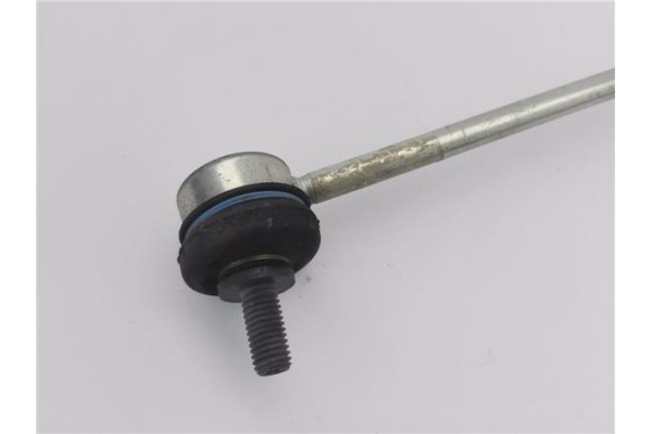 Recambio de barra estabilizadora trasero para seat ibiza berlina (6j5) 1.6 tdi referencia OEM IAM 6Q0411315N  