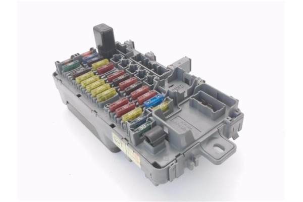 Recambio de caja fusibles/rele para honda crx (eg/eh) 1.6 i vti (eg2) referencia OEM IAM 38600SH3  
