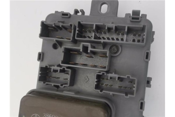 Recambio de caja fusibles/rele para honda crx (eg/eh) 1.6 i vti (eg2) referencia OEM IAM 38600SH3  