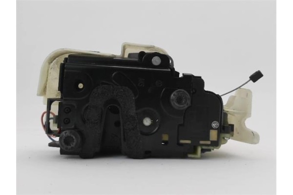 Recambio de cierre electromagnetico delantero izquierdo para volkswagen polo iv (9n1) 1.4 tdi referencia OEM IAM 3B1837015AQ  