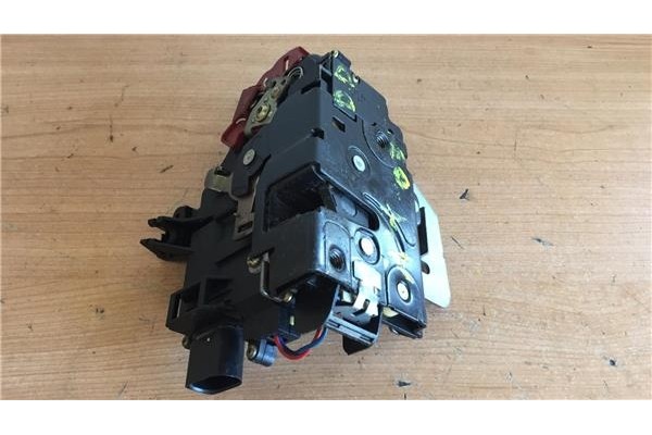 Recambio de cierre electromagnetico delantero derecho para audi a4 berlina (8e) 1.9 tdi (96kw) referencia OEM IAM 8E1837016C  