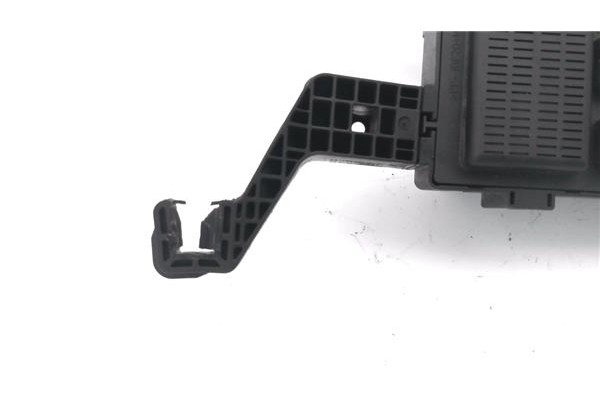 Recambio de caja fusibles/rele para jaguar x-type 2.0 d executive referencia OEM IAM 4X4314A073AE 518904206 