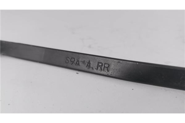 Recambio de brazo limpiaparabrisas trasero para honda cr-v (rd8) 2.0 referencia OEM IAM S9AARR  