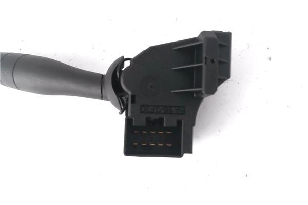 Recambio de mando limpiaparabrisas para jaguar x-type 2.0 d executive referencia OEM IAM 1X4317A553AD  