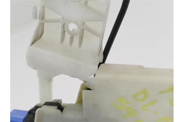 Recambio de cierre electromagnetico delantero izquierdo para volkswagen polo iv (9n1) 1.4 tdi referencia OEM IAM 3B1837015AQ  