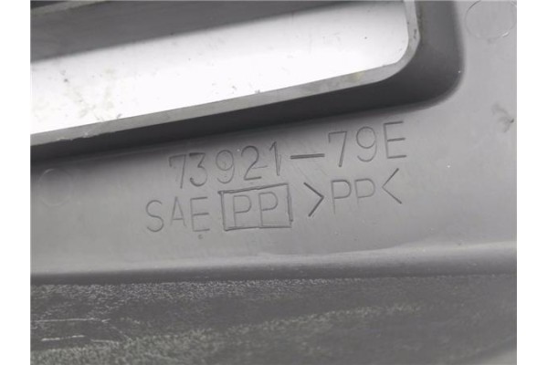 Recambio de embellecedor consola central para suzuki vitara (se/sf/et) 1.6 i 16v (et, ta02) referencia OEM IAM 7392179E  