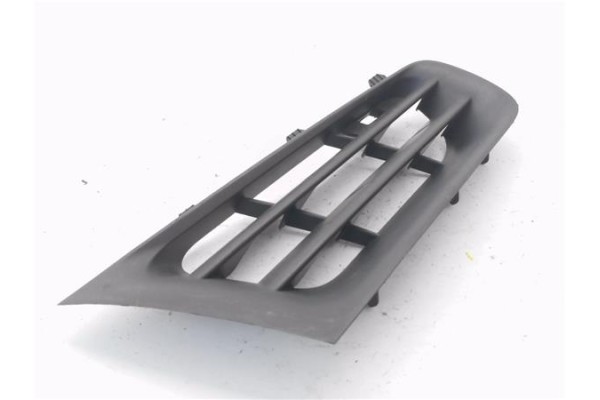 Recambio de rejilla paragolpes delantero derecha para renault megane ii berlina 3p 1.5 authentique confort referencia OEM IAM 82