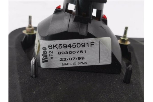 Recambio de piloto porton trasero izquierdo para seat cordoba berlina (6k2) 1.6 referencia OEM IAM 6K5945091F  