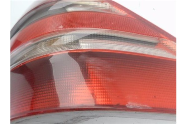Recambio de piloto trasero derecho para mercedes-benz clase s (bm 220) berlina 5.0 500 (220.075) referencia OEM IAM 255122R  