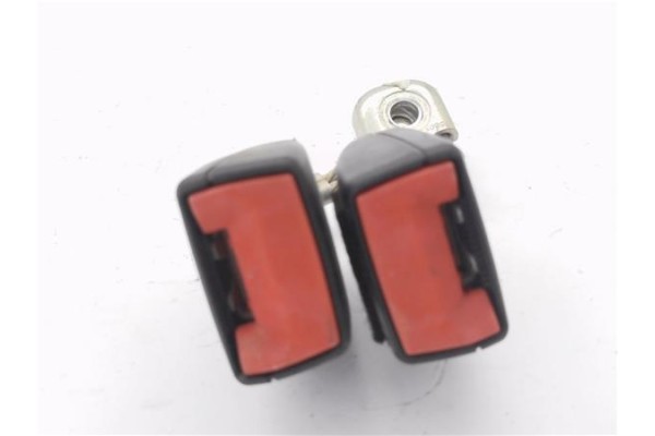 Recambio de anclaje cinturon trasero izquierdo para seat leon (1p1) 1.2 reference referencia OEM IAM 1K0857739M  