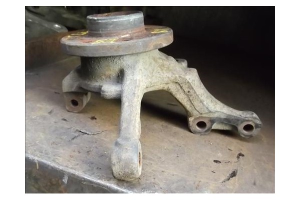 Recambio de mangueta delantero izquierda para renault clio i fase i / ii (b/c57) 1.8 referencia OEM IAM   