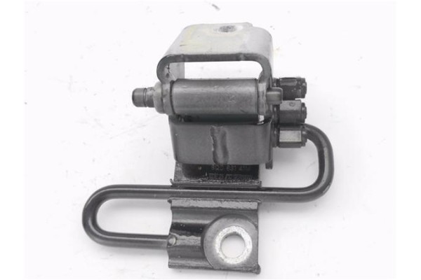 Recambio de bisagra inf. puerta delantero izquierda para seat leon (1p1) 1.4 tsi referencia OEM IAM 6Q0831411A  