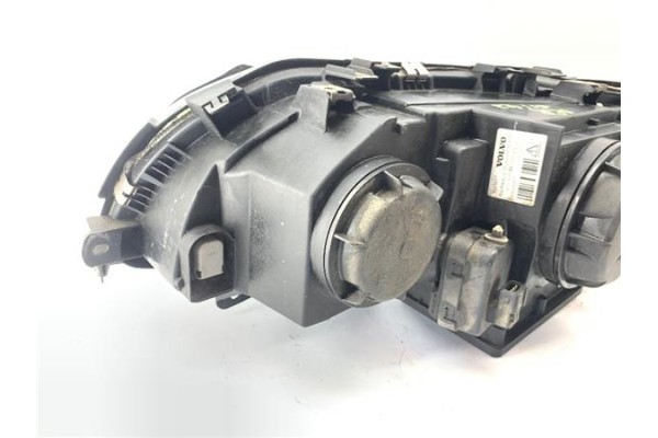 Recambio de faro xenon derecho para volvo v70 familiar 2.4 d5 referencia OEM IAM 8693657 89008267 