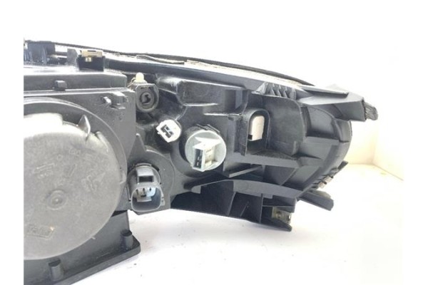 Recambio de faro xenon derecho para volvo v70 familiar 2.4 d5 referencia OEM IAM 8693657 89008267 