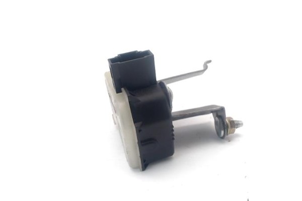Recambio de motor apertura deposito combustible para toyota avensis berlina (t25) 2.0 executive berlina (5-ptas.) referencia OEM