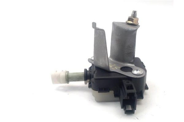 Recambio de motor apertura deposito combustible para toyota avensis berlina (t25) 2.0 executive berlina (5-ptas.) referencia OEM
