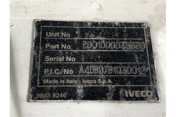 Recambio de traviesa superior frente para iveco c65a00/a 23rn8a referencia OEM IAM 99489947  