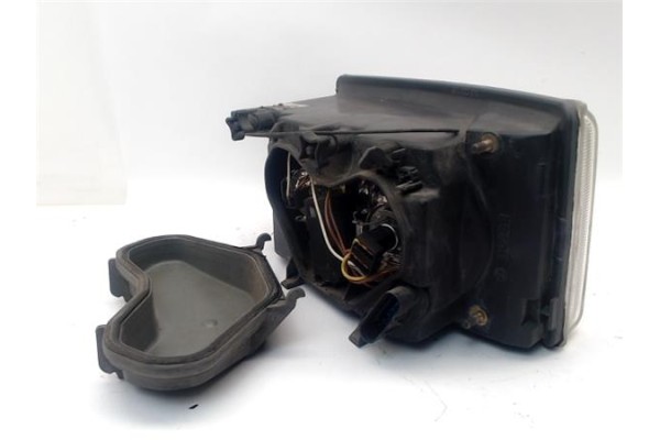 Recambio de faro delantero dcho para iveco c65a00/a 23rn8a referencia OEM IAM 500307754  