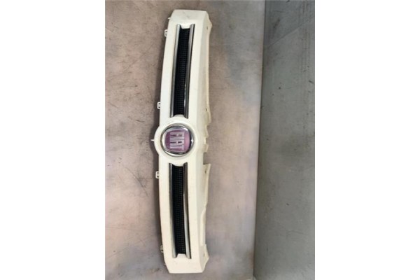 Recambio de parrilla delantera para fiat ii panda (169) 1.2 referencia OEM IAM 6001072743  
