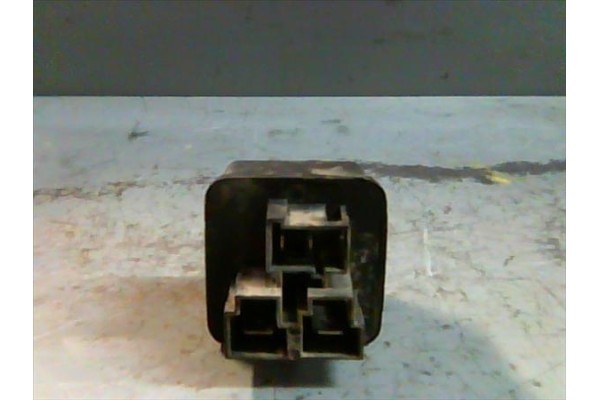 Recambio de caja precalentamiento para nissan cabstar e 110.35 referencia OEM IAM 2523069T00 2523069T00 NAGARES 