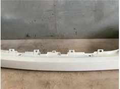 Recambio de moldura paragolpes delantero para iveco daily chasis 2.3 referencia OEM IAM 5802957414KZ  