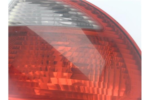 Recambio de piloto trasero derecho para seat leon (1m1) 1.8 signo referencia OEM IAM 1M6945258  