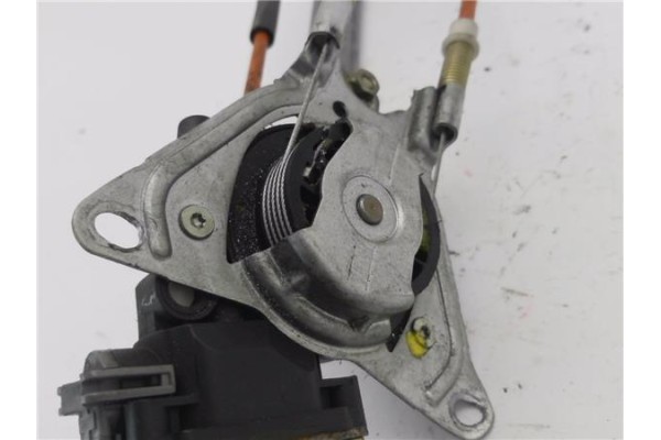 Recambio de mecanismo elevalunas delantero izquierdo para citroen saxo 1.0 x referencia OEM IAM 400472T1  