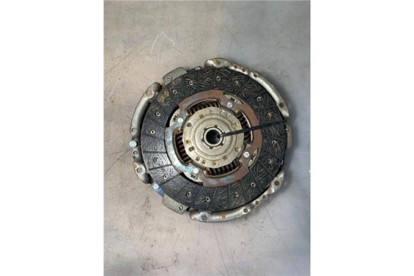 Recambio de disco embrague para renault captur i 0.9 zen referencia OEM IAM 302053302R  