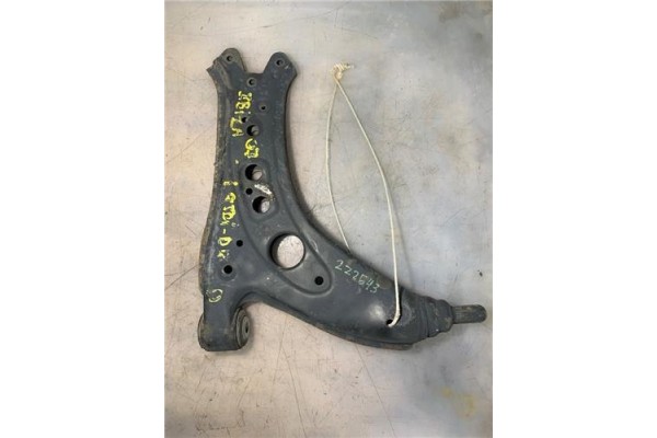Recambio de brazo inferior delantero izquierdo para seat ibiza berlina (6j5) 1.2 referencia OEM IAM 6R0407151F  