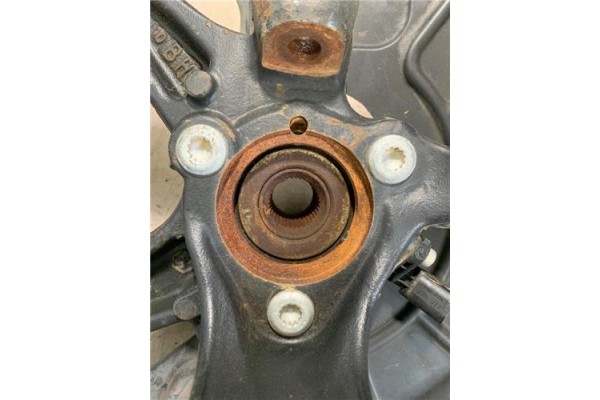 Recambio de mangueta delantero izquierda para seat leon (1p1) 1.4 tsi referencia OEM IAM 1K0407255T  