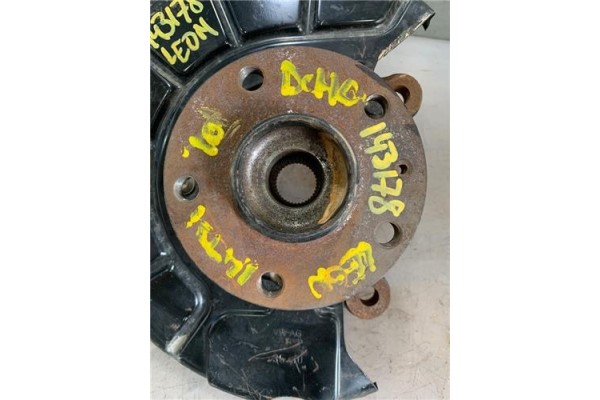 Recambio de mangueta delantero derecha para seat leon (1p1) 1.4 tsi referencia OEM IAM 1K0615312F  