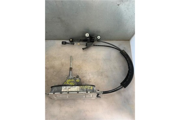 Recambio de palanca de cambio para seat leon (1p1) 1.4 tsi referencia OEM IAM 1K0711061B 1Q0711266A 