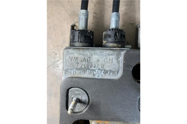 Recambio de palanca de cambio para seat leon (1p1) 1.4 tsi referencia OEM IAM 1K0711061B 1Q0711266A 