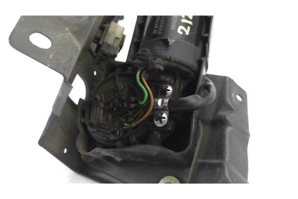 Recambio de motor limpiaparabrisas delantero para nissan vanette cargo (hc23) 2.3 d referencia OEM IAM 964770 9390332230 