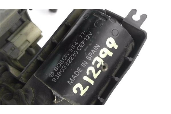 Recambio de motor limpiaparabrisas delantero para nissan vanette cargo (hc23) 2.3 d referencia OEM IAM 964770 9390332230 