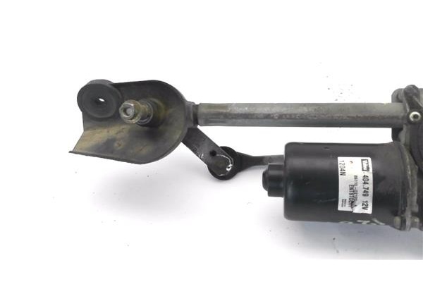 Recambio de motor limpiaparabrisas delantero para toyota corolla (e12) 1.6 vvt-i referencia OEM IAM 8511002100A 404749 