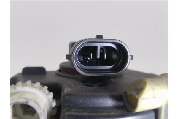 Recambio de faro antiniebla izquierdo para citroen c4 grand picasso 2.0 exclusive referencia OEM IAM 89210094  