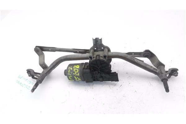 Recambio de motor limpiaparabrisas delantero para peugeot 207 1.4 urban referencia OEM IAM 0390241540  