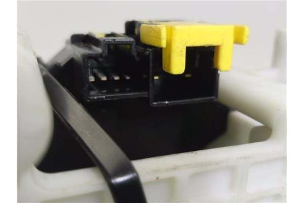 Recambio de mando intermitencia para hyundai tucson (jm) 2.0 referencia OEM IAM 202003393  