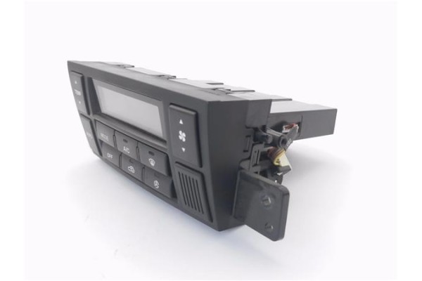 Recambio de mandos climatizador para hyundai tucson (jm) 2.0 referencia OEM IAM 972502EXXX  