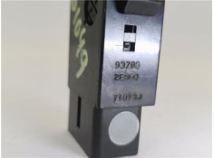 Recambio de interruptor luces emergencia para hyundai tucson (jm) 2.0 referencia OEM IAM 937902E000  