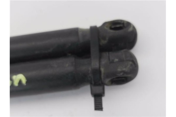 Recambio de amortiguador porton para hyundai tucson (jm) 2.0 referencia OEM IAM 817712E000 2538RM0585N 