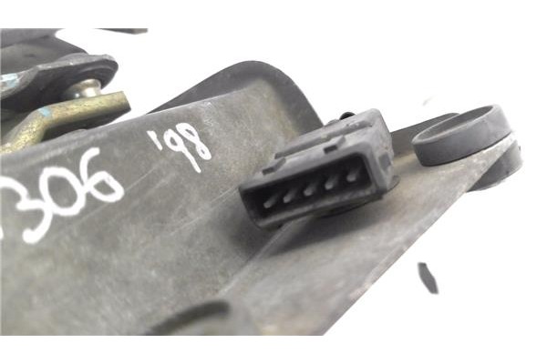 Recambio de motor limpiaparabrisas delantero para peugeot 306 (7b, n3, n5) 1.9 sld referencia OEM IAM 3397020326  