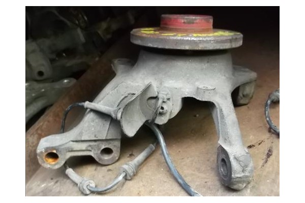 Recambio de mangueta delantero derecha para renault laguna (b56) 1.9 dti (b56j) referencia OEM IAM   