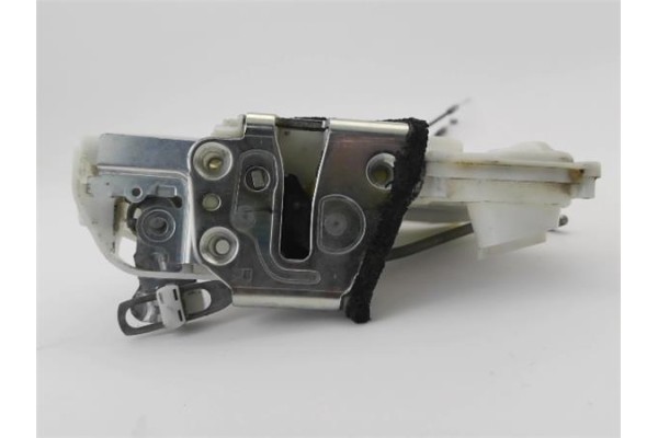 Recambio de cierre electromagnetico delantero derecho para suzuki swift iii (sg) 1.3 ddis referencia OEM IAM 8220162J32  