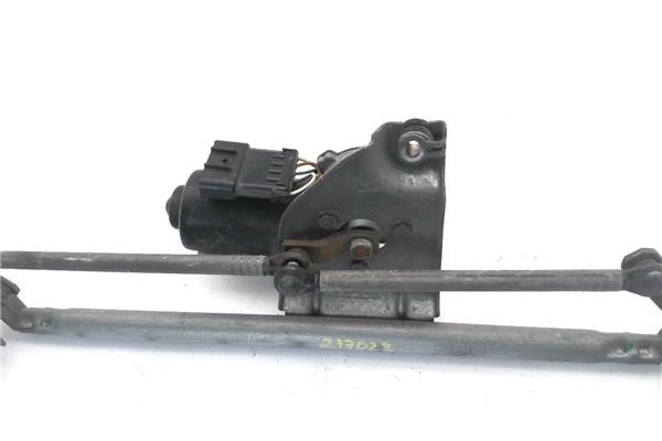 Recambio de motor limpiaparabrisas delantero para opel corsa b 1.5 d referencia OEM IAM 22107719  