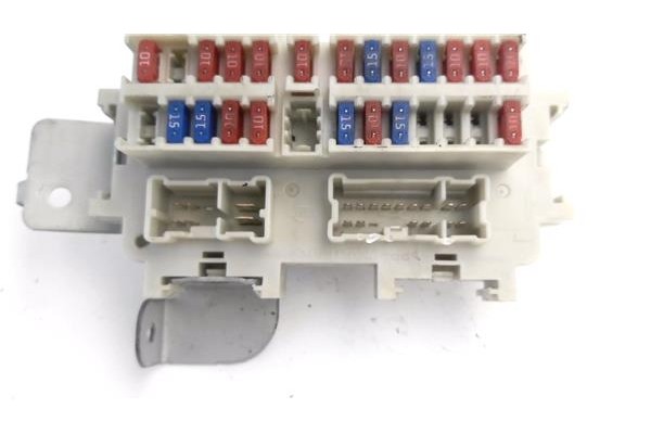 Recambio de caja fusibles/rele para nissan murano (z50) 3.5 referencia OEM IAM 2668AM600  