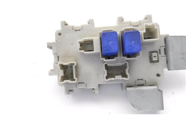 Recambio de caja fusibles/rele para nissan murano (z50) 3.5 referencia OEM IAM 2668AM600  