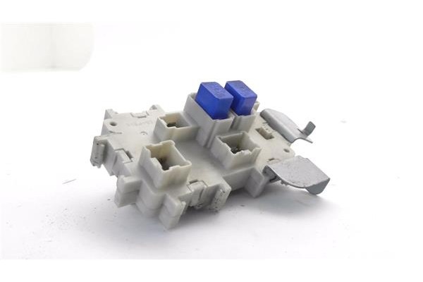Recambio de caja fusibles/rele para nissan murano (z50) 3.5 referencia OEM IAM 2668AM600  